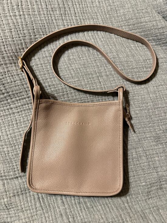 Longchamp Handbags - Longchamp Le Foulonné Small Turtledove Tan Leather Zipper Crossbody Purse NEW